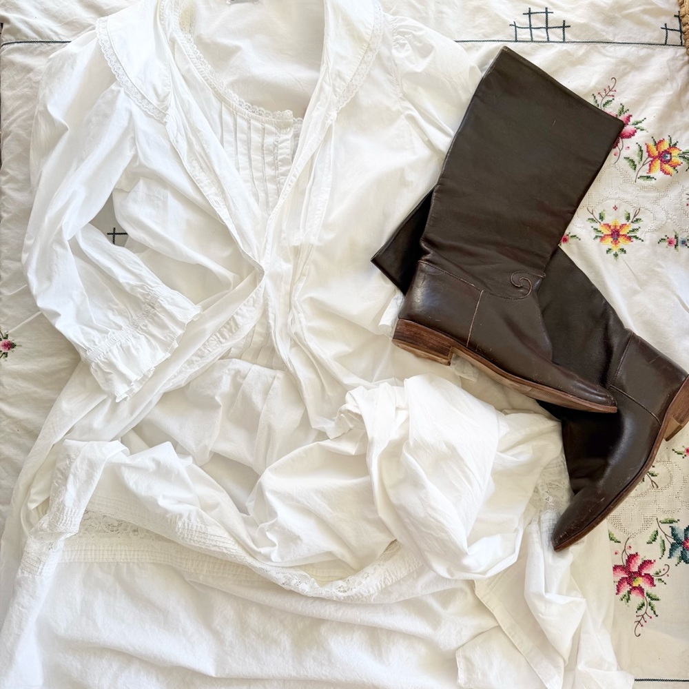 Vintage 100% cotton nightgown and robe set.